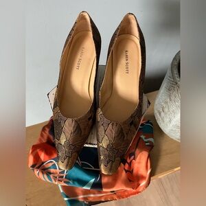 Vintage Karen Scott heels size 7